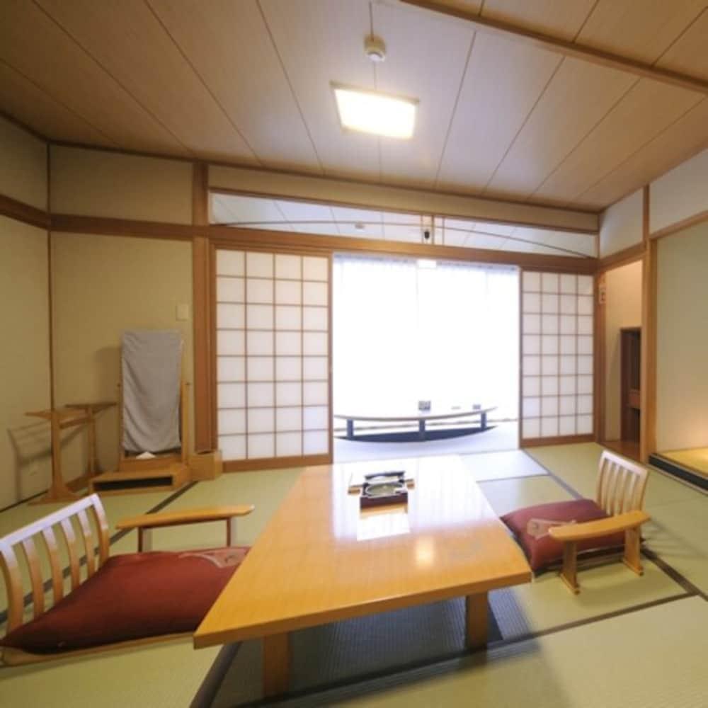 Kotobuki Hananosho Ryokan Yufu